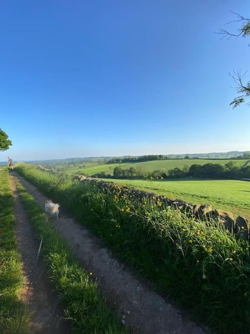 Вілла Luxury Detached Peak District Stone Barn - Dog Friendly Hazelwood Екстер'єр фото