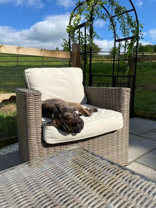 Вілла Luxury Detached Peak District Stone Barn - Dog Friendly Hazelwood Екстер'єр фото